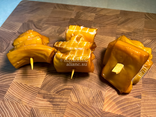 Шашлычок из кальмара х/к в Новочебоксарске