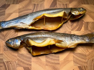 Шашлычок из щуки холодного копчения: Форель радужная х/к