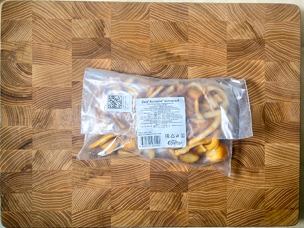 Сыр 150 гр ГОРНЫЙ СЫРОВАР (Ассорти копчёный) в Новочебоксарске